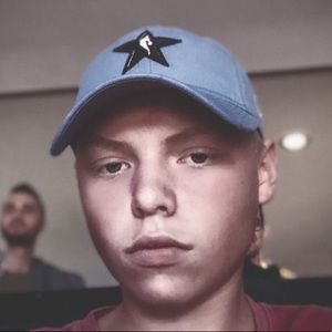 Meet your Posher, Brady